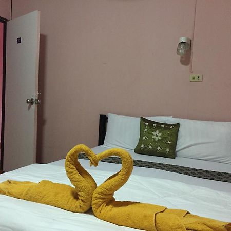 Marina Ao Nang Guesthouse Exterior foto