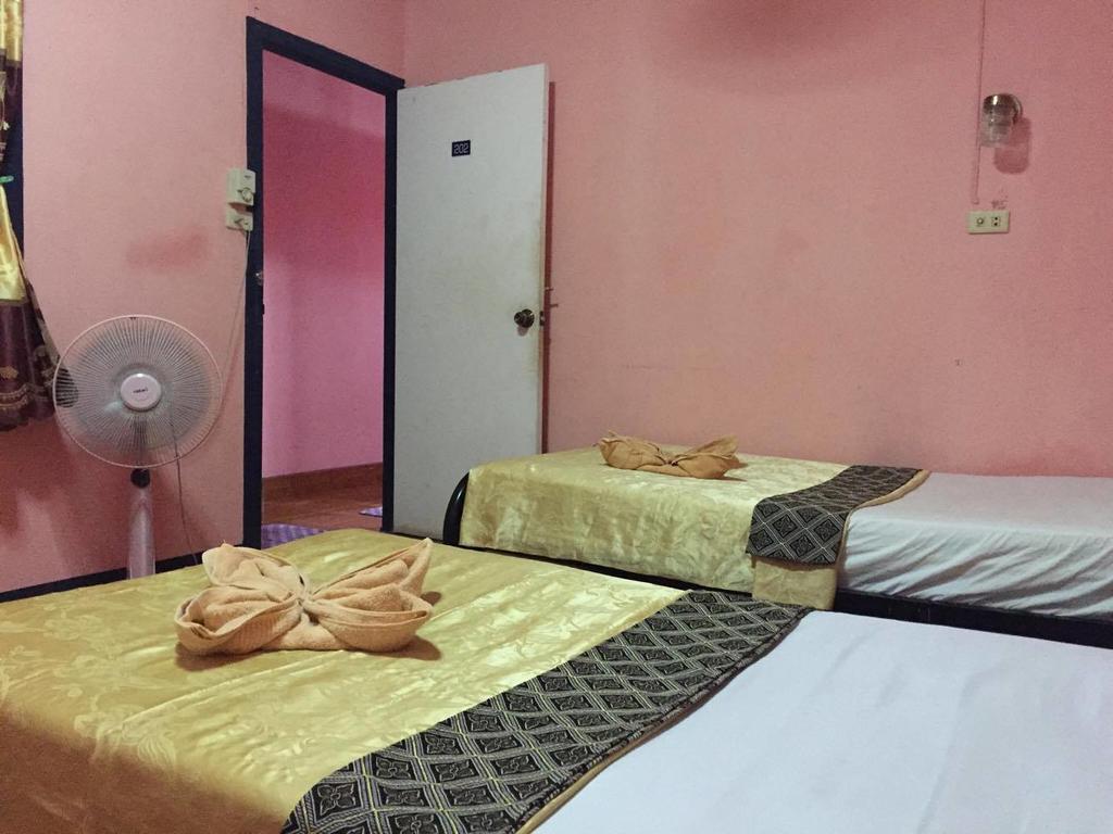 Marina Ao Nang Guesthouse Exterior foto